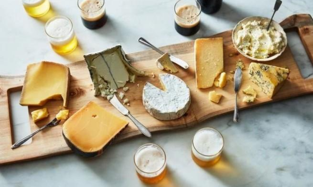 Bier proeven in de Stevenskerk: De NietSchimmelkaas proeverij