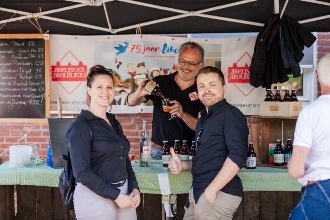 Sfeer tijdens bierfestival Doorsj in 2024