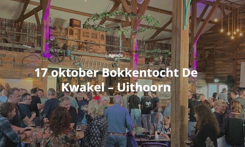 Volle zaal met bezoekers van de Bokkentocht in Gasterij De Kwakel