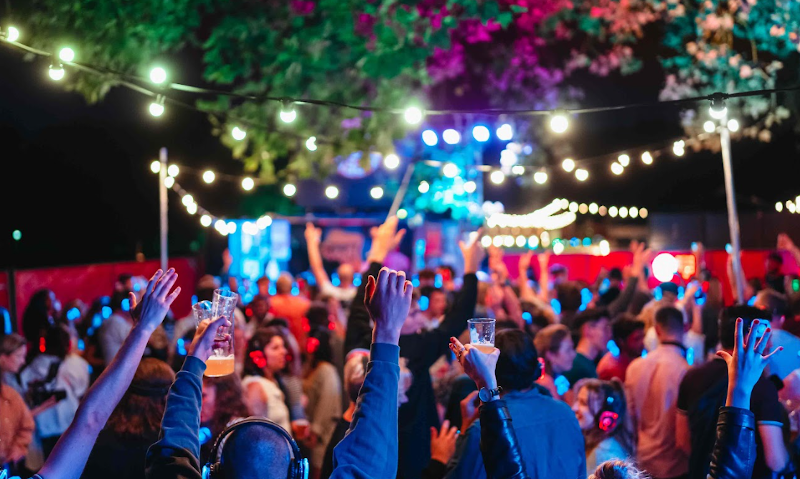 TAPT Festival avond sfeer TAPT Festival avond sfeer