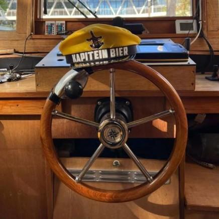 Bierproeverij op de boot Hellobier Bierproeverij op de boot Hellobier