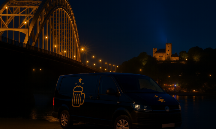 Bierkoerier busje bij de Waalbrug in Nijmegen