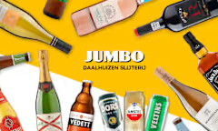 Assortiment drankflessen en logo van Jumbo van Daalhuizen Slijterij op gele achtergrond.