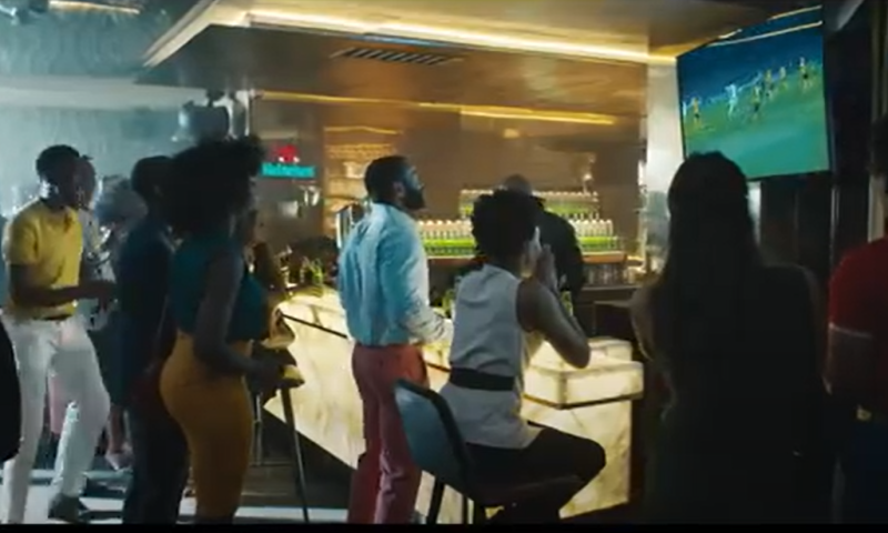 voetbal reclame van heineken in de kroeg voetbal reclame van heineken in de kroeg