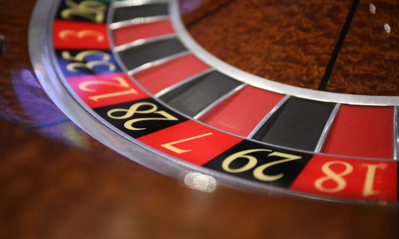 Roulette wiel in het casino