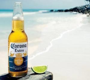 Corona met limoen