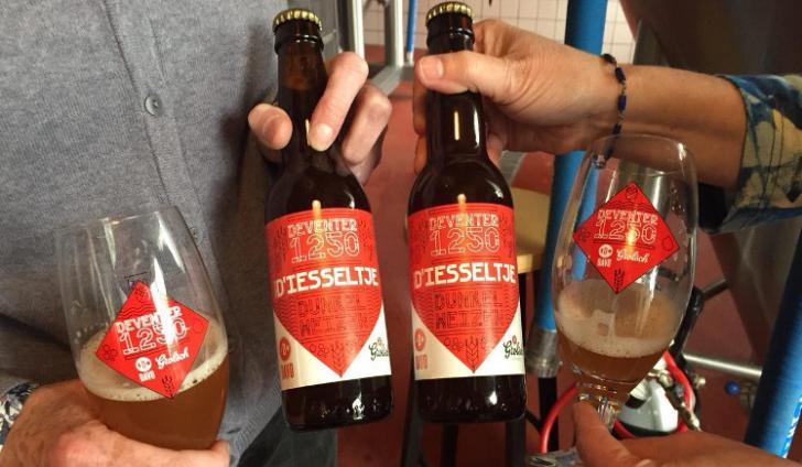Deventer jubileum bier: D'Iesseltje van DAVO bieren