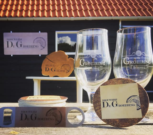 Brouwerij de Groeiring glazen, viltjes en opener voor de brouwerij