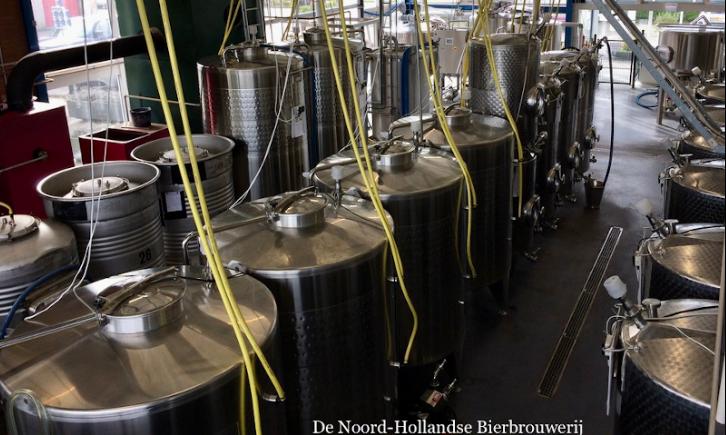 Ketels binnen in de Noord Hollandse Bierbrouwerij.jpg Ketels binnen in de Noord Hollandse Bierbrouwerij.jpg