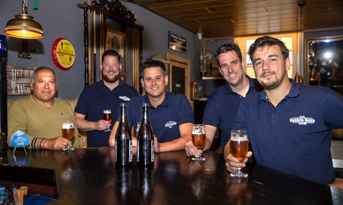 Handels Ho(o)p brouwerij mannen