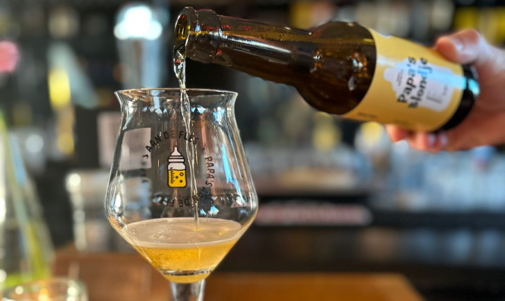 Papa s Aan De Fles Glas