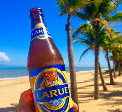 Bier aan het strand in Vietnam Bier aan het strand in Vietnam