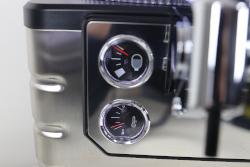 Blade meters op de biertap Blade meters op de biertap