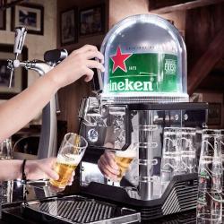 Heineken bier tappen met de BLADE Biertap Heineken bier tappen met de BLADE Biertap