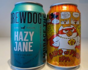 Bierblikjes met speciaalbier naast elkaar Bierblikjes met speciaalbier naast elkaar