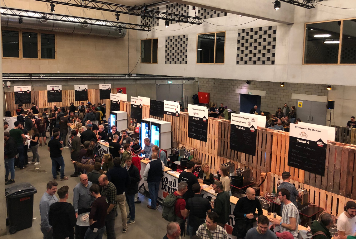 Binnen bij Oud Bruin Fest