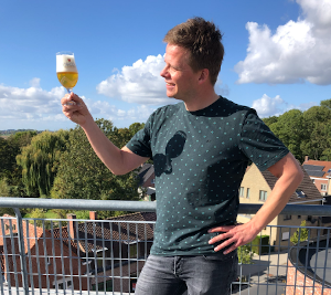 OMER biertje bovenop de brouwerij