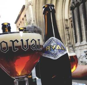 Orval bier op het terras
