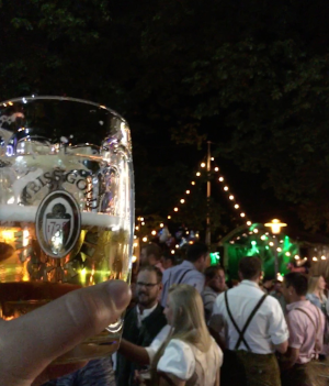 Pul bier op het Oktoberfest