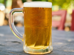 Pul bier op het terras Pul bier op het terras