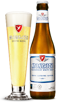 Mongozo Buckwheat Whit flesje en gevuld glas Mongozo Buckwheat Whit flesje en gevuld glas