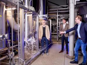 Doop van de nieuwe Bavaria brouwinstallatie