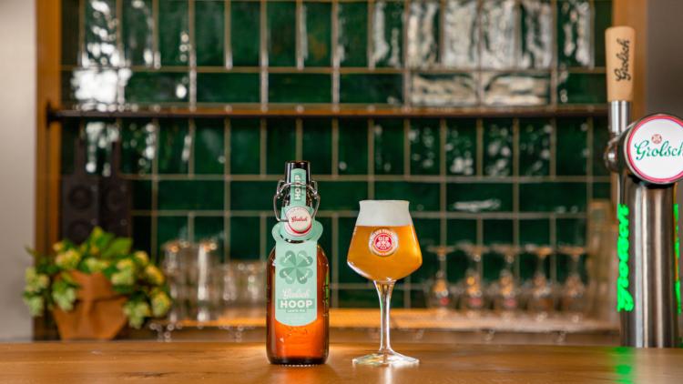 Grolsch Hoop bier op de bar