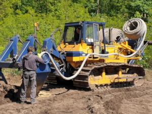 Aanleg Sub irrigatie voor boer bier water project