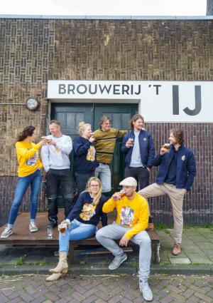 Proosten met de Lovebirds Collab bij Brouwerij 