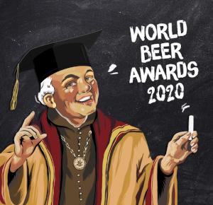St. Bernardus pater voor een krijtbord waar World Beer Awards 2020 op staat geschreven