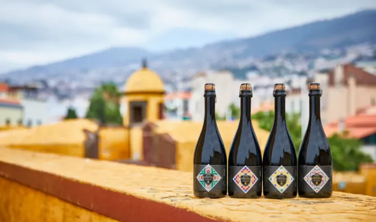 Vier flessen Grand Prestige Vatgerijpt in Portugal