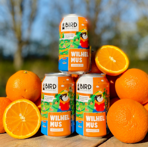 Bird Wilhelmus Orange IPA blikjes tussen sinaasappels
