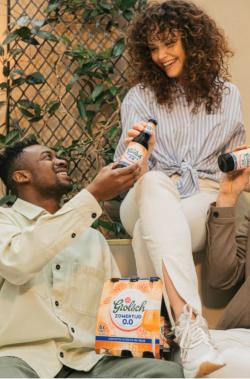 Blije mensen met Grolsch Zomertijd bier