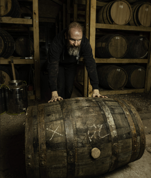 Bus Whisky barrel rollen
