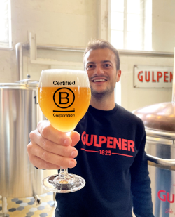 Gulpener brouwmeester Bas Jacob proost op B corp certificering