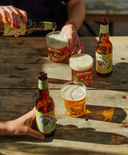 Lowlander bieren buiten