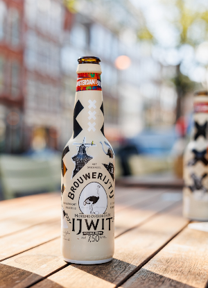 Mokums Overdreven IJwit flesje in Amsterdam