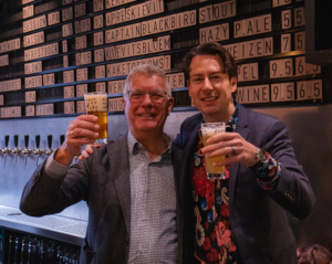 Proosten in House of Bird Kwintelooijen