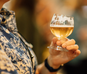 Proefglaasje tijdens NL Bierproeffestival 2024