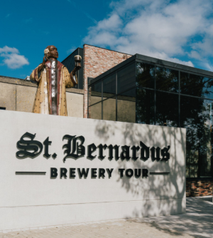 st. bernardus brewery tour ingang buiten