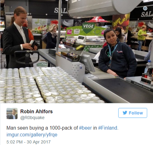 Man koopt 1000pack bier Man koopt 1000pack bier