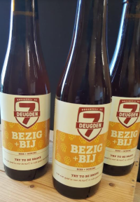 Bezig + Bij flesjes bier