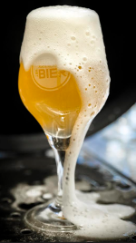 Glas bier tijdens de week van het Nederlandse bier