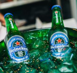 Heineken 0.0 in een ijsemmer