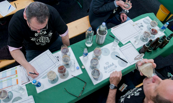 Brand Bierbrouwwedstrijd jurering