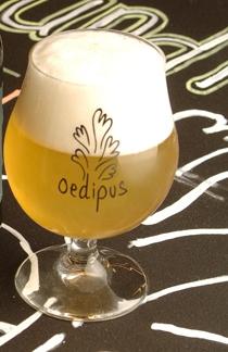 Oedipus bier in glas