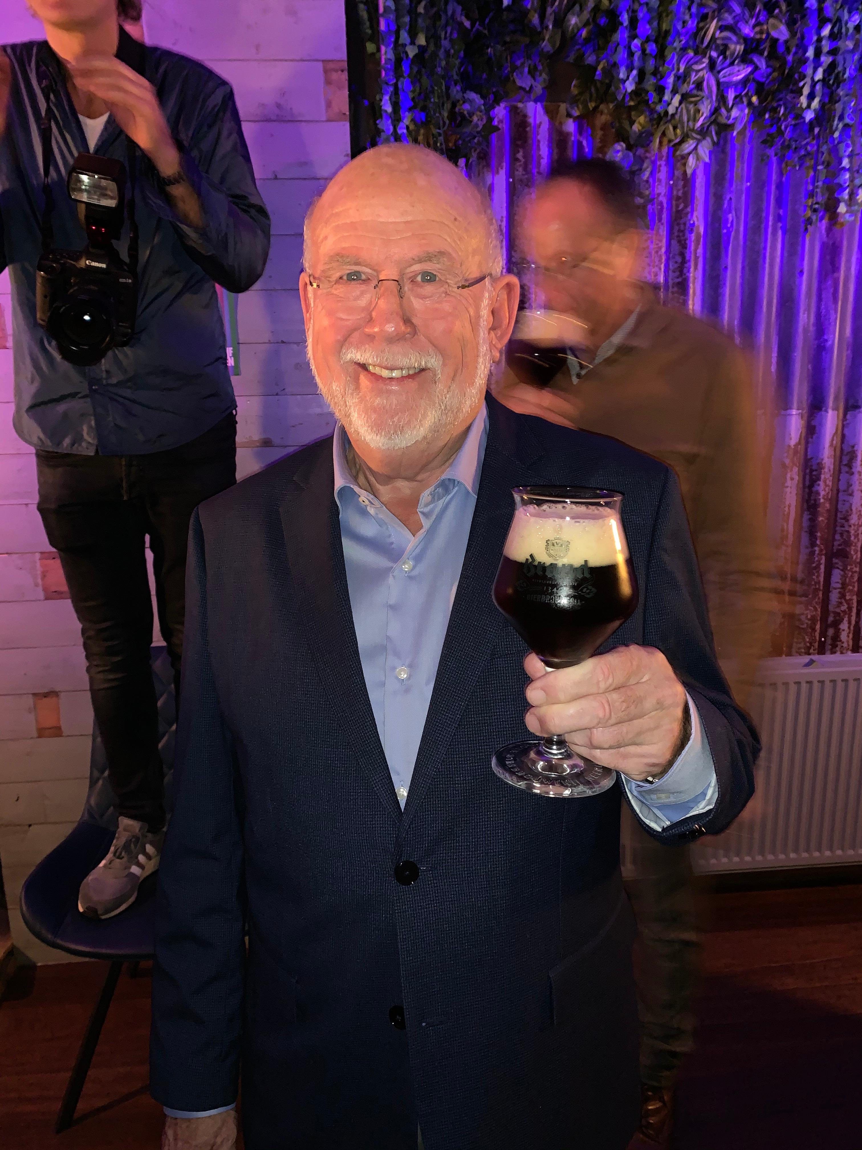 Piet Reniers met Winterbier