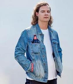 Pilsjasje van Dommelsch