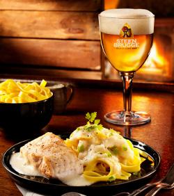 Steenbrugge Blond met pasta en vis