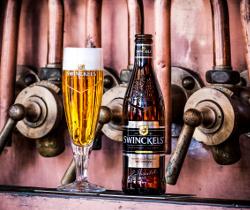 Swinckels Superior Pilsner flesje en glas